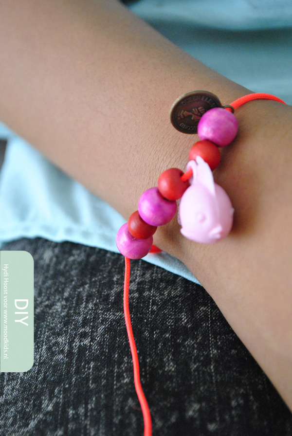 diy zomerarmbandje maken