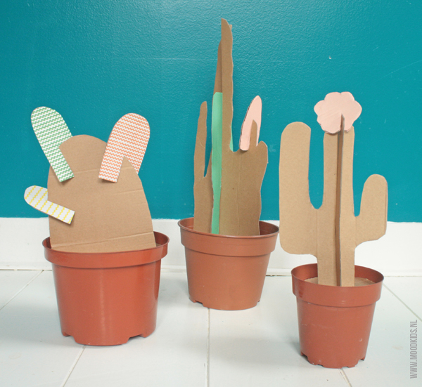 DIY cactus van karton