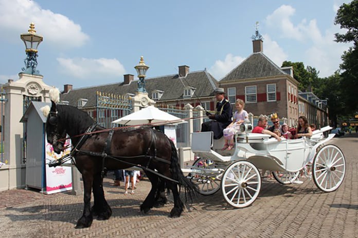 Bezoek de Prins- en Prinsessendagen op Paleis Het Loo. Meer informatie over de dagen vind je op www.moodkids.nl