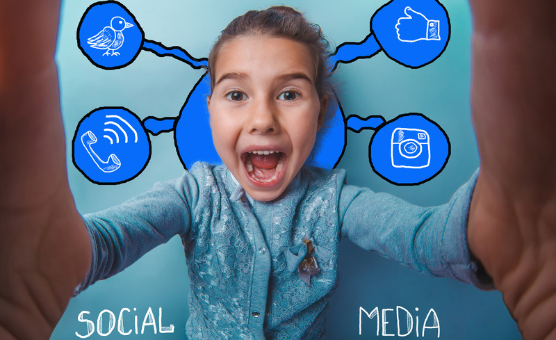 Is je kind veel op social media? En maak je je als ouder zorgen over je kind en social media gebruik? Hier bespreken we de gevaren en tips.